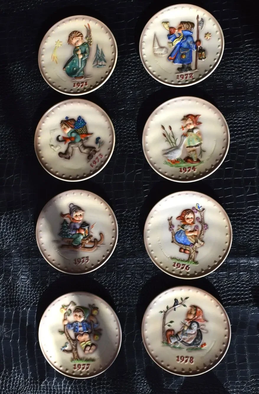 Lot of 8 M.J. Hummel Annual Collector Plates 7.5